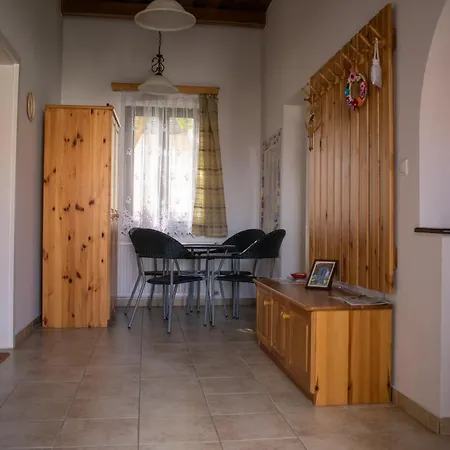 Kapolna Vendeghaz Apartment Kerkaskapolna