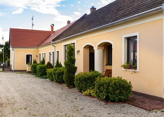 Kapolna Vendeghaz Kerkaskapolna
